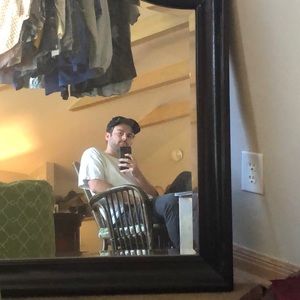 Meet your Posher, Logan